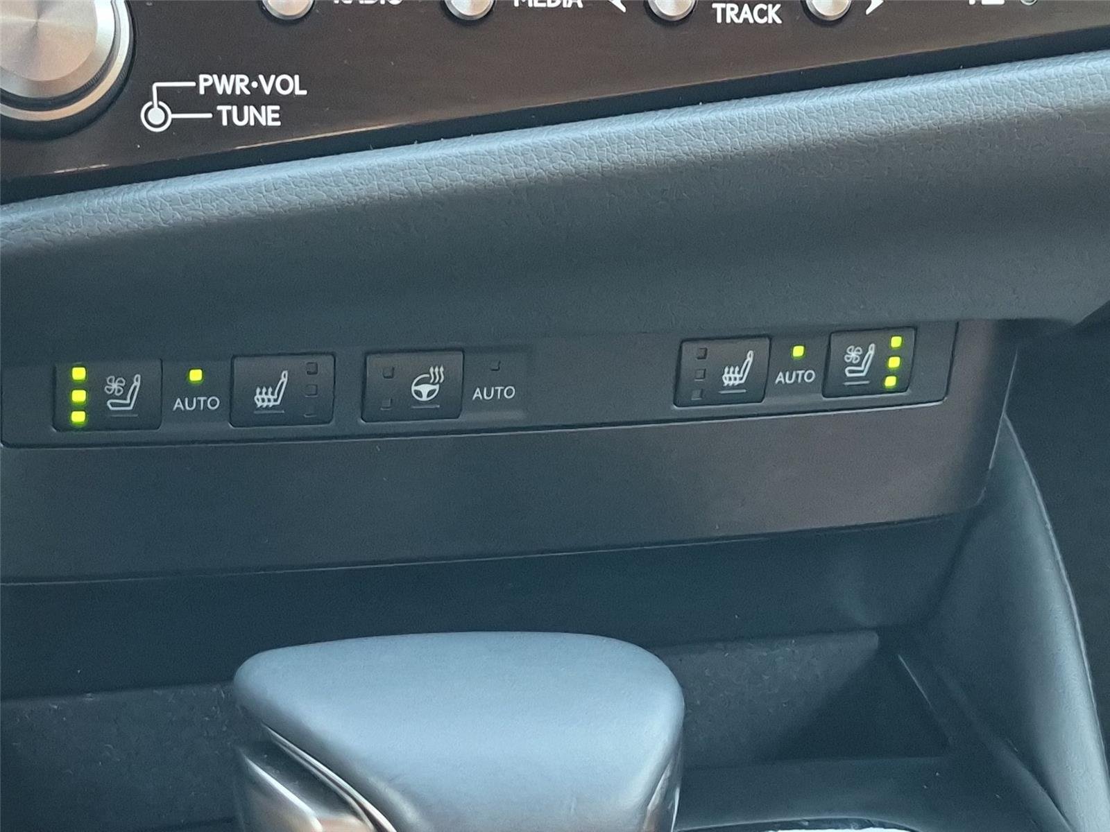 Used 2025 Iridium Lexus ES 350 image 27