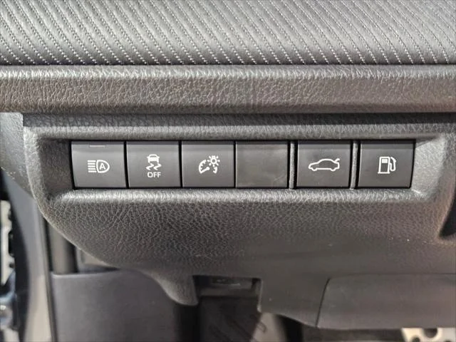 Certified Used 2025 PRECIOUS METAL Toyota  image 25