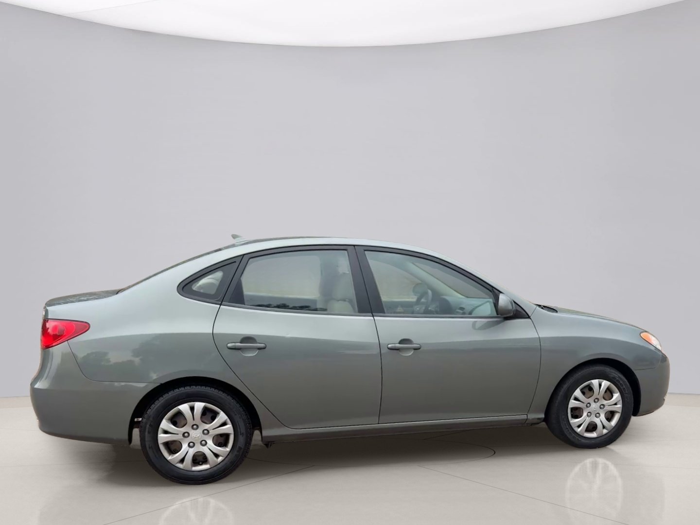 Used 2010 Green Hyundai GLS image 4