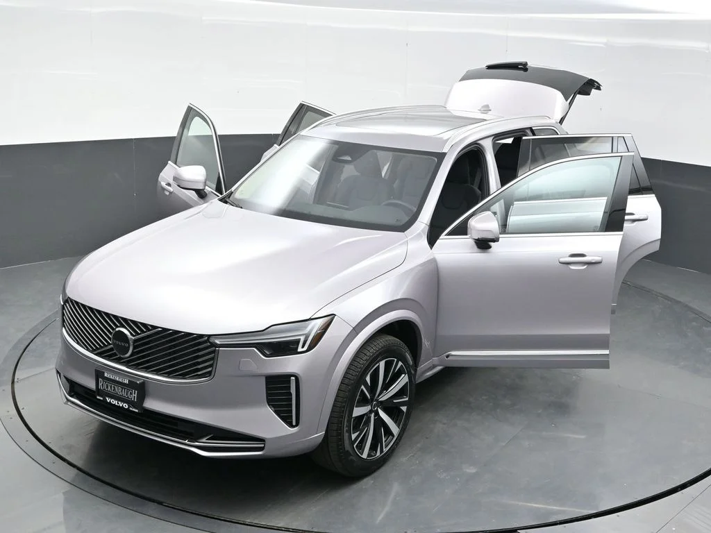 Used 2026 Aurora Silver Volvo Core image 39