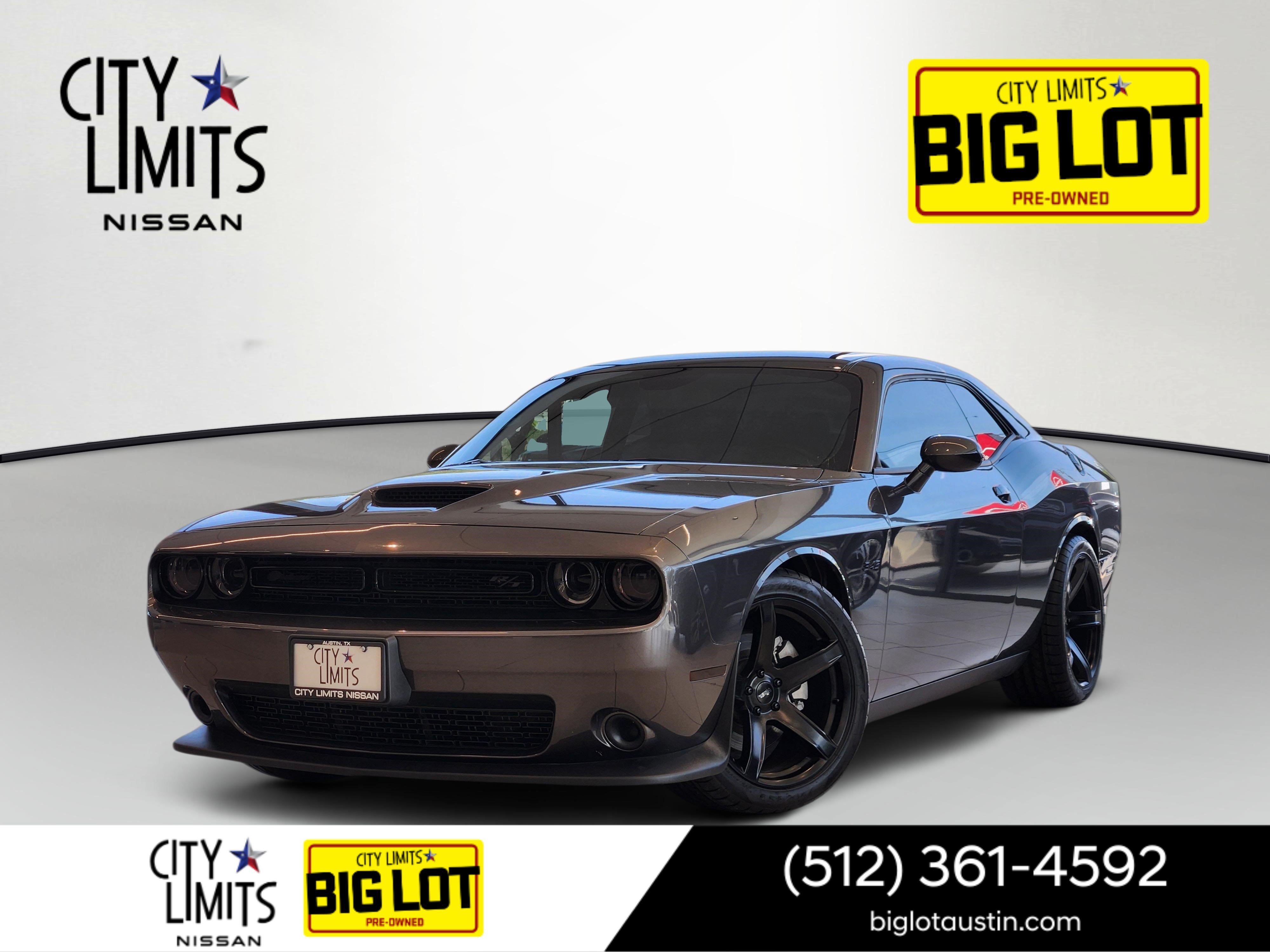 2023 Dodge Challenger R/T's photo