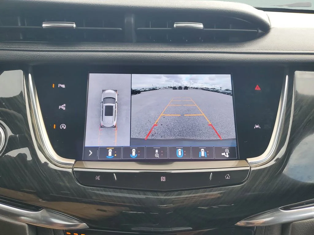 Used 2020 SATIN STEEL METALLIC Cadillac AWD Premium Luxury image 18
