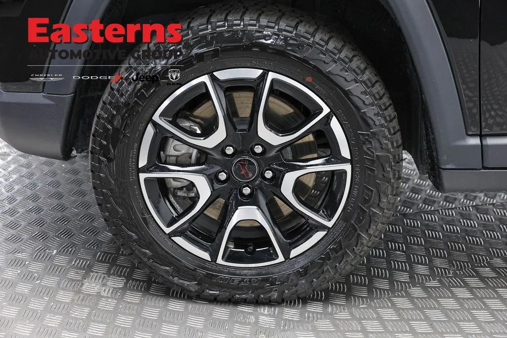 Certified Used 2025 Black Jeep Trailhawk image 27