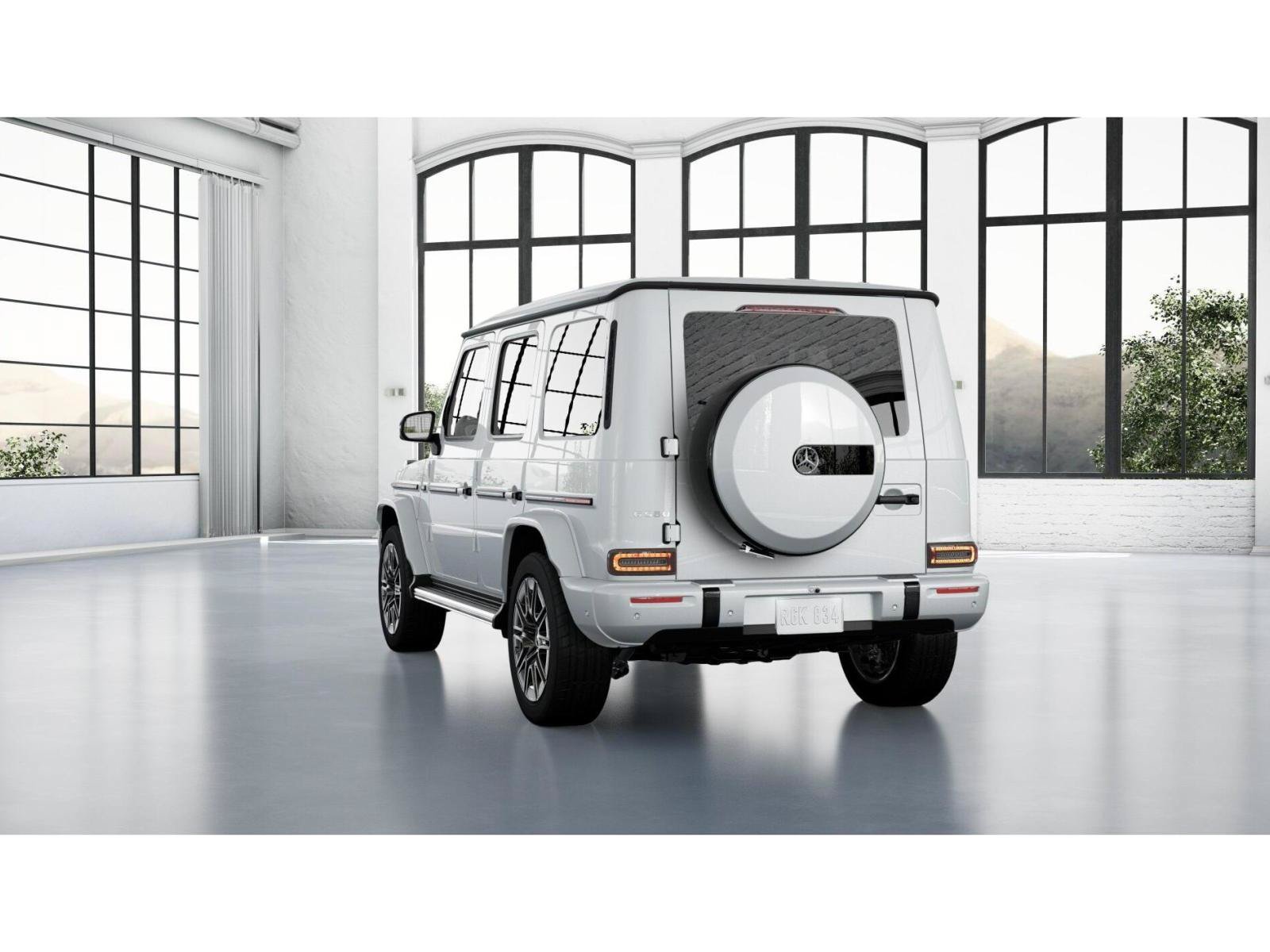 New 2027 MANUFAKTUR Moonlight White Metallic Mercedes-Benz G 580 image 27
