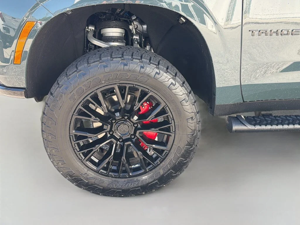 Used 2026 Gray Chevrolet Z71 image 35