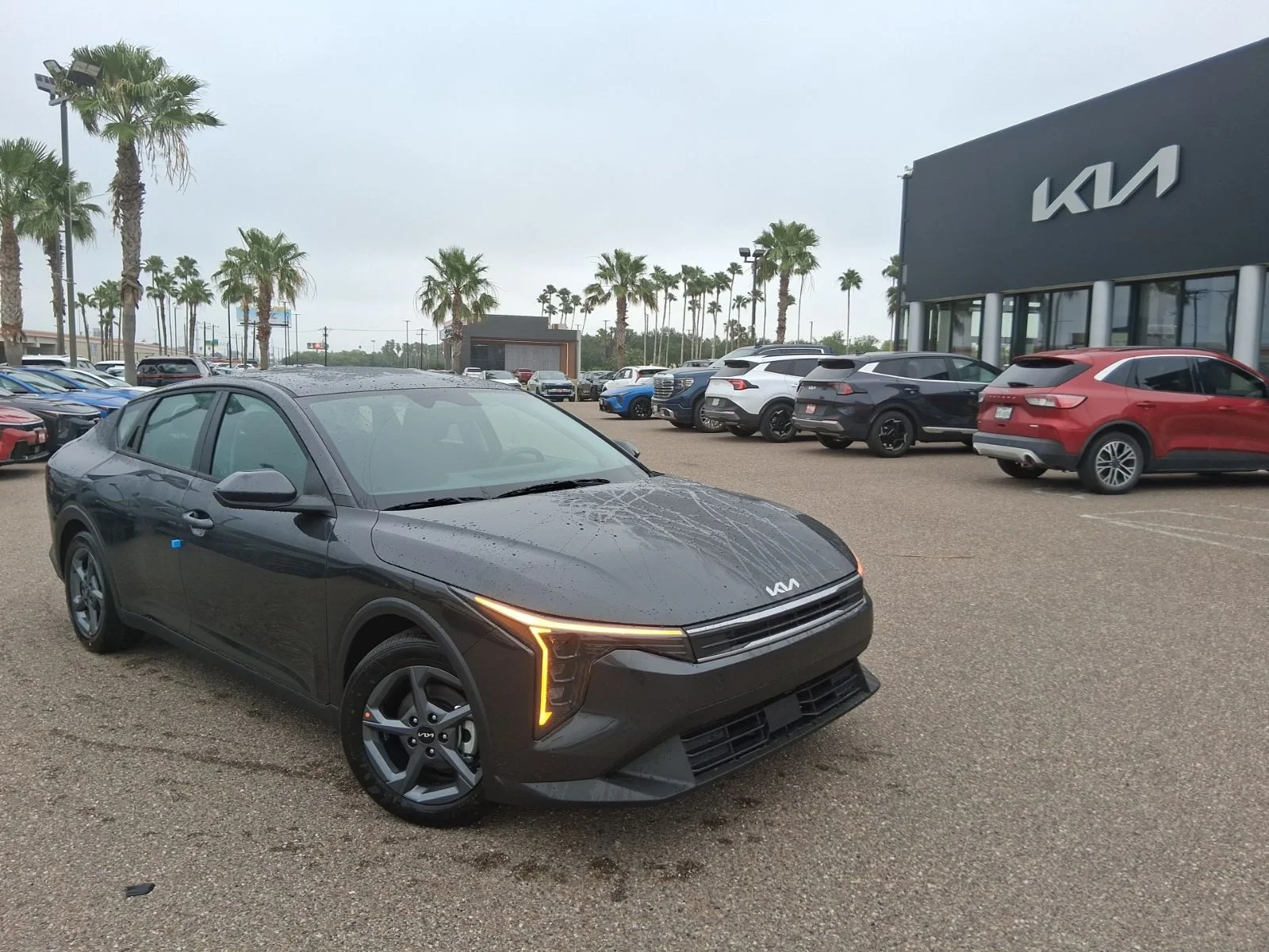 2026 Kia K4 LXS AT's photo