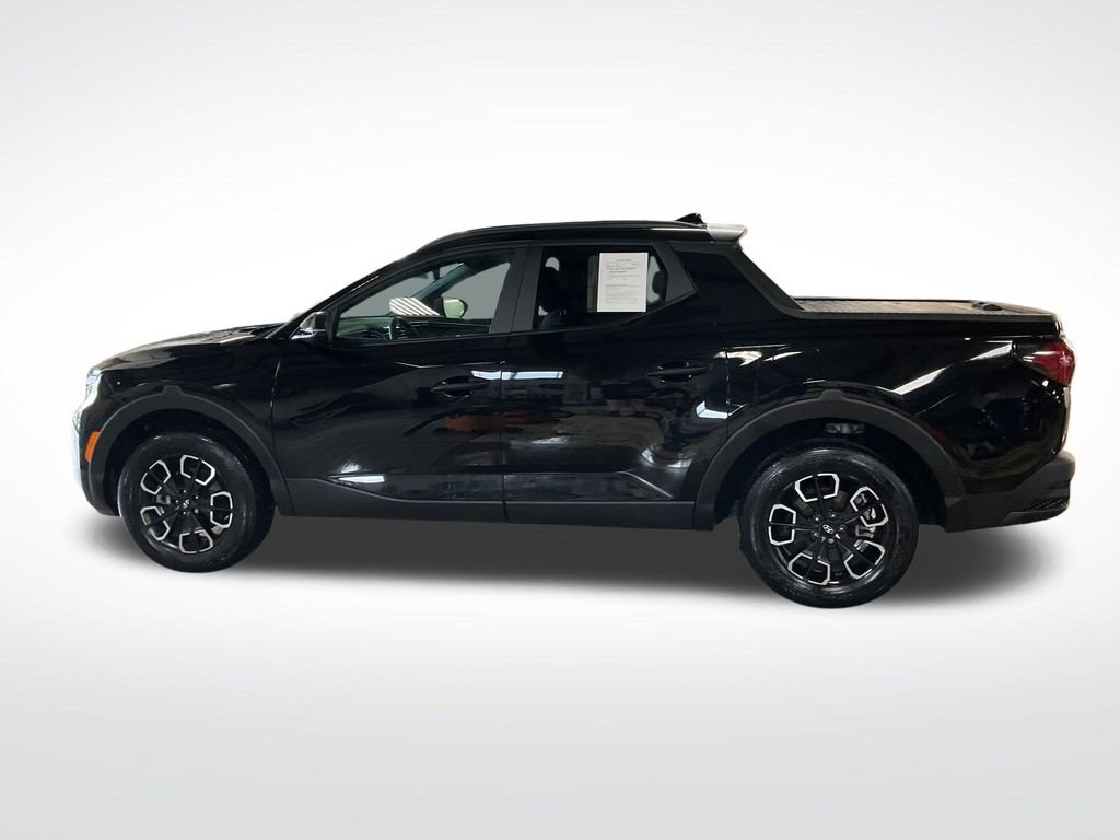 Certified Used 2023 Black Hyundai SEL image 2