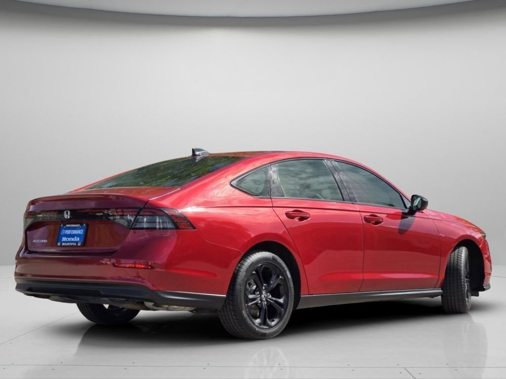 2025 Honda Accord SE - Photo 24
