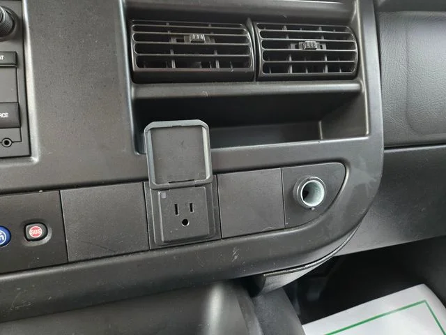 Used 2023 White GMC Work Van image 22
