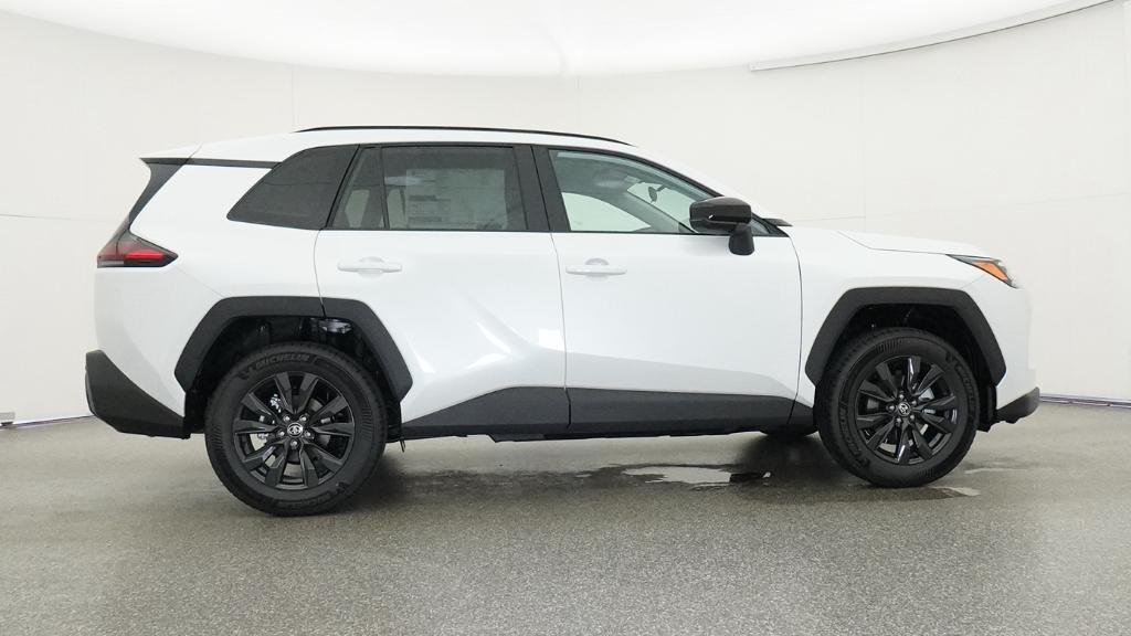 New 2026 Wind Chill Pearl Toyota XLE Premium image 16