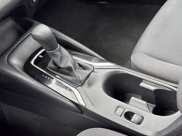 Used 2025 Midnight Black Metallic Toyota LE image 33