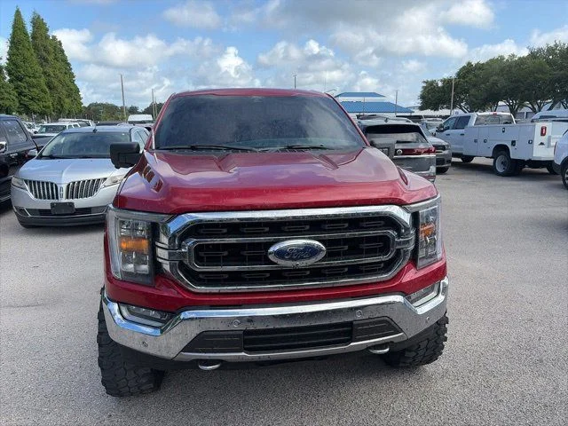 Used 2021 Red Ford XLT image 2