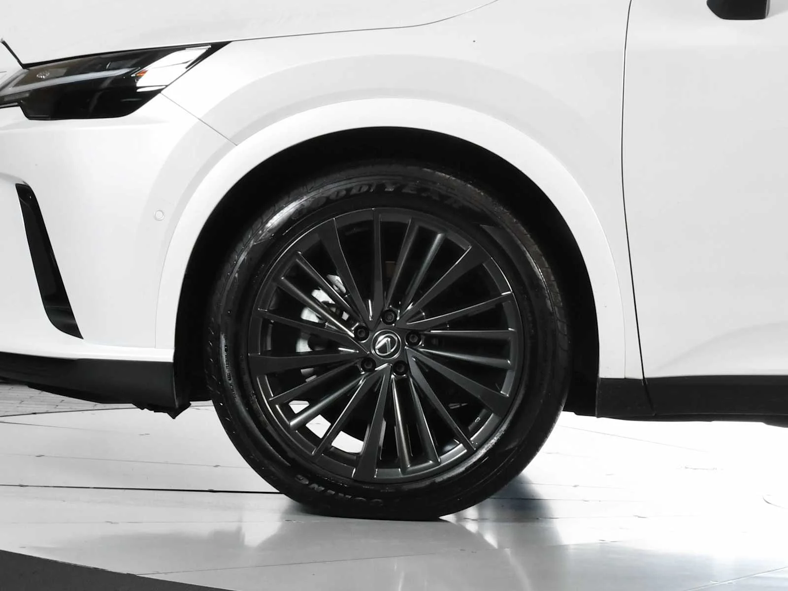 Certified Used 2025 EMINENT WHITE PEARL Lexus Premium Plus image 12