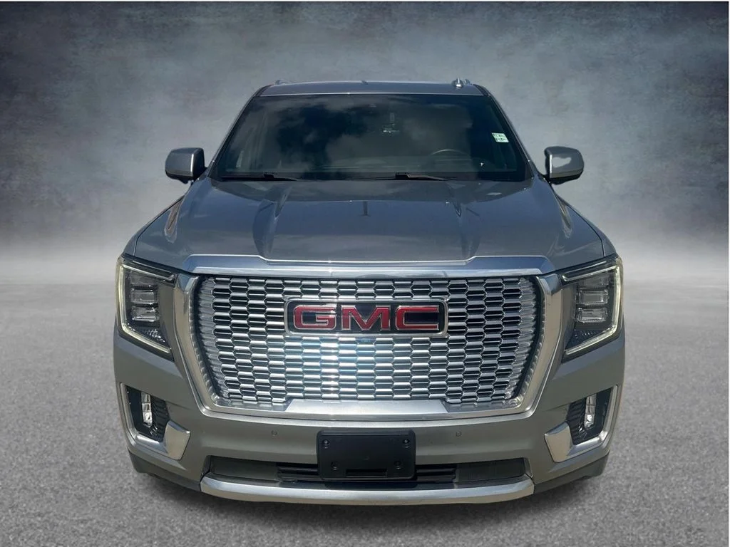Used 2024 Silver GMC Denali image 2