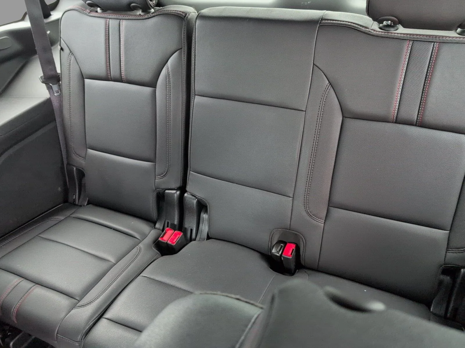 Used 2023 SUMMIT WHITE Chevrolet RST image 33