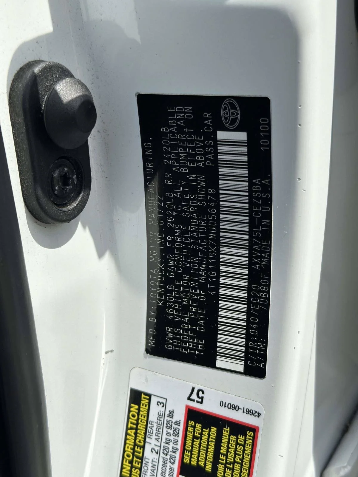 Used 2022 White Toyota SE Nightshade image 17