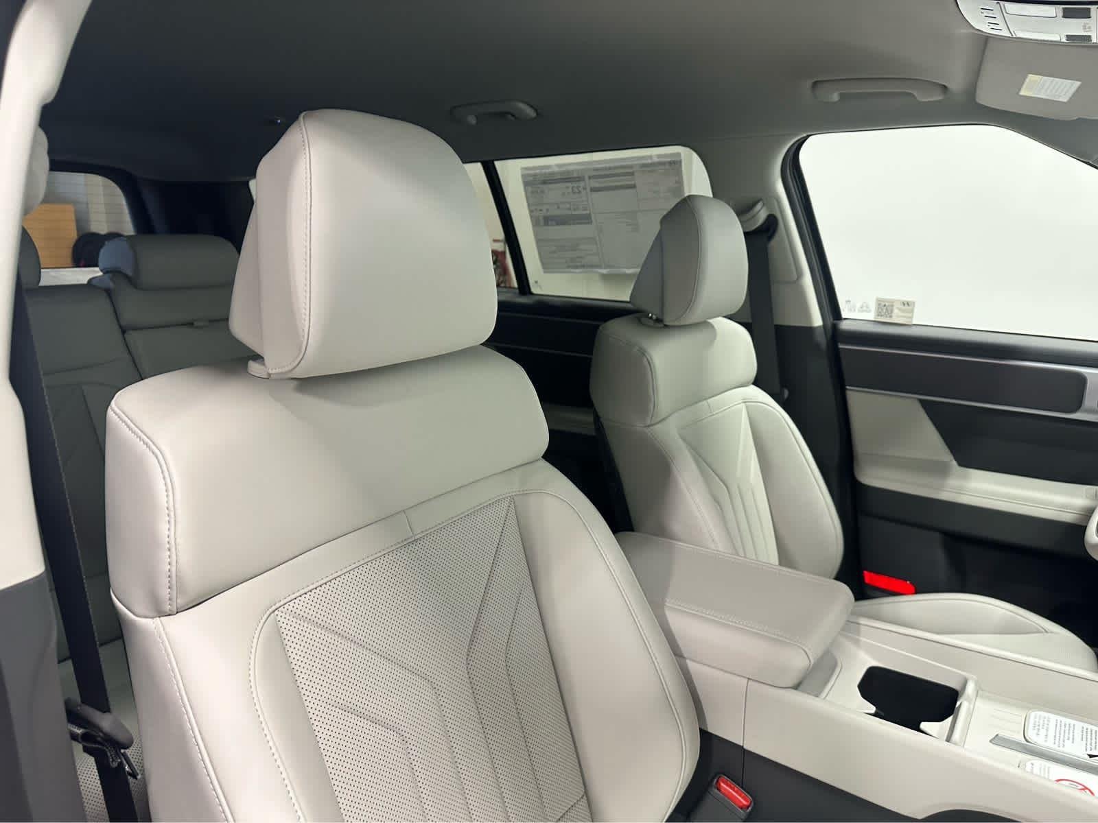 New 2026 Hampton Gray Hyundai SEL AWD image 22