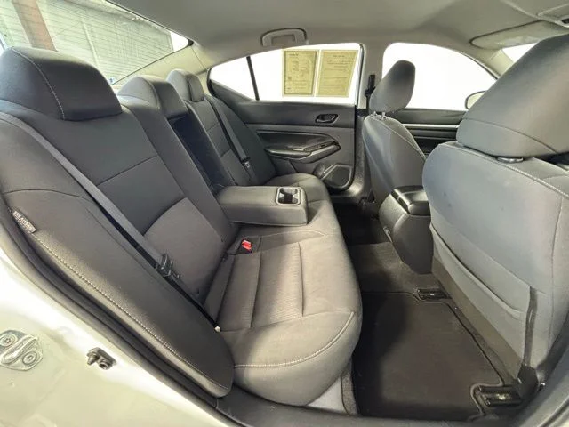Used 2023 White Nissan 2.5 SV image 33