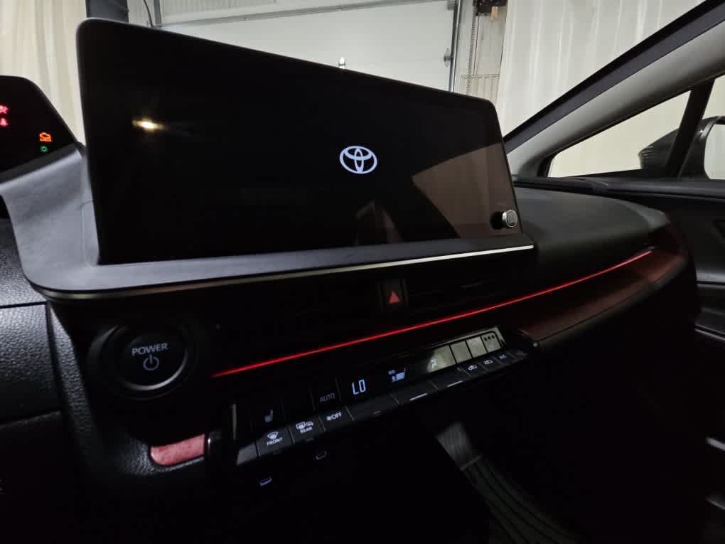 Used 2024 Wind Chill Pearl Toyota XSE image 11