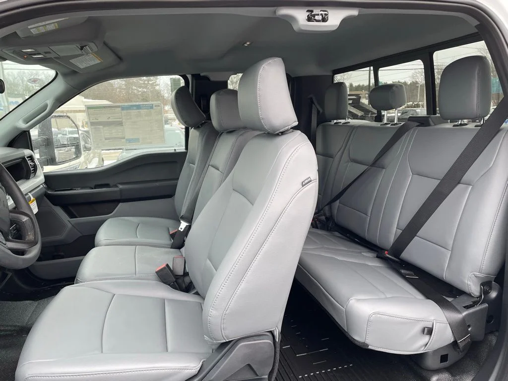 New 2026 OXFORD WHITE Ford XL image 6