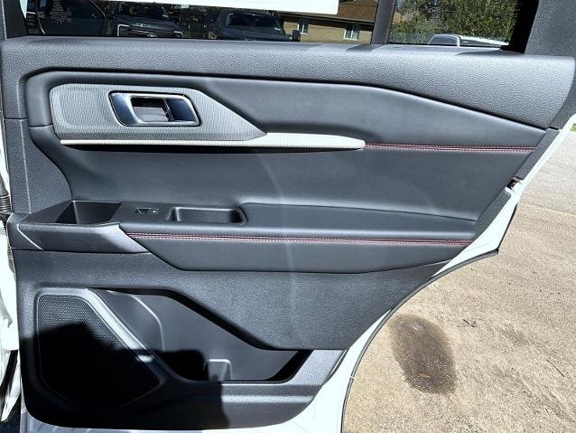 New 2027 Star White Metallic Tri-Coat Ford ST-Line image 49