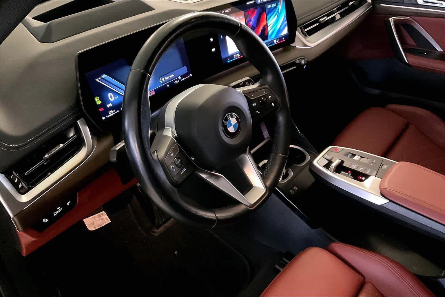 Used 2026 Space Silver Metallic BMW xDrive28i image 16
