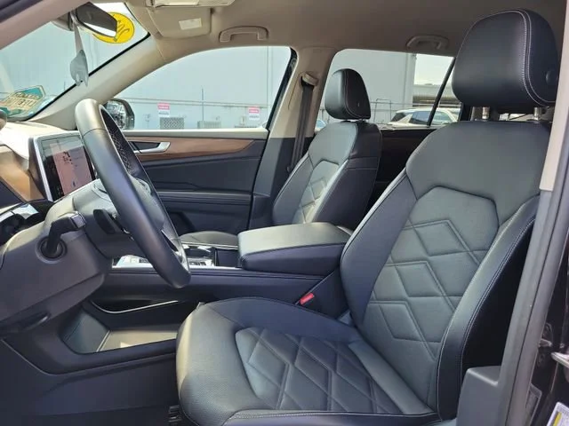 2024 Volkswagen Atlas SE w/Tech - Photo 22