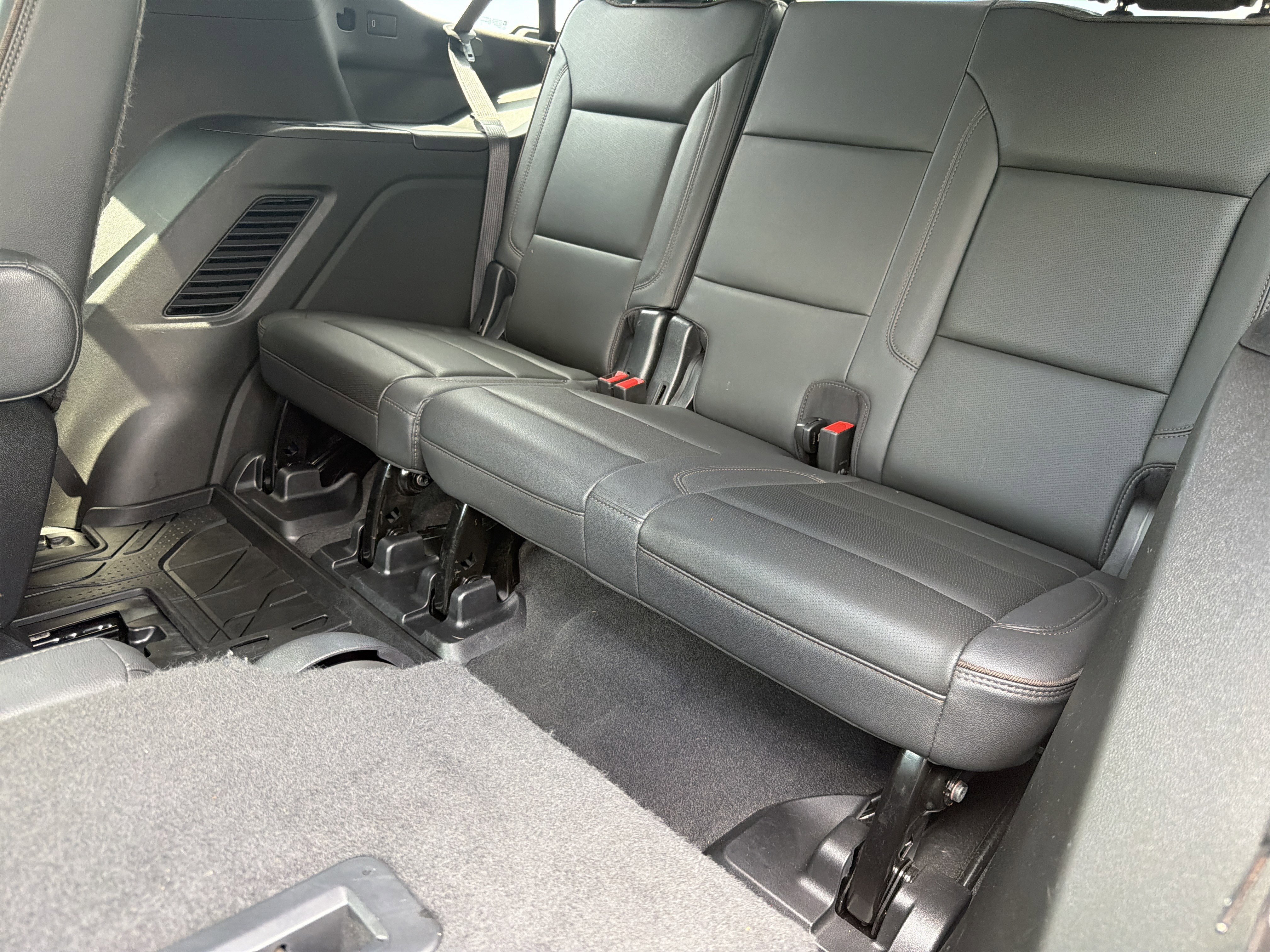Used 2022 Satin Steel Metallic Chevrolet High Country image 32