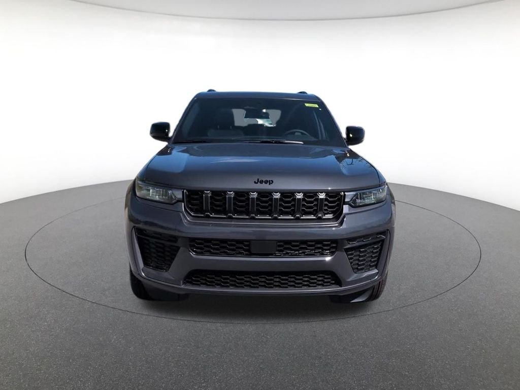 New 2026 Baltic Gray Metallic Clear-Coat Exterior Paint Jeep Altitude image 13