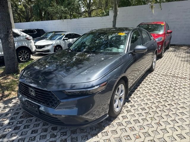 Used 2025  Honda LX image 3
