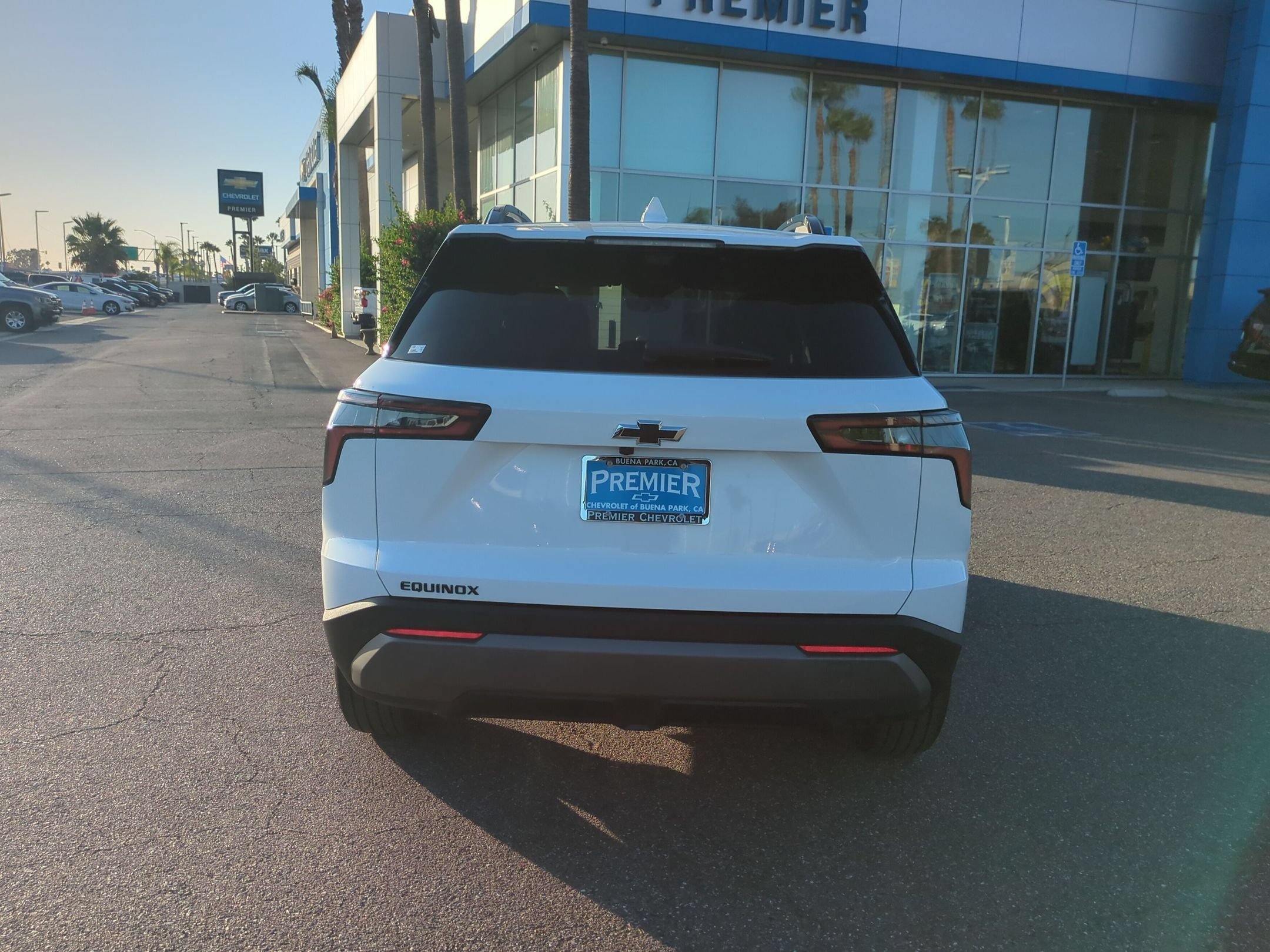 New 2027 Summit White Chevrolet LT image 4
