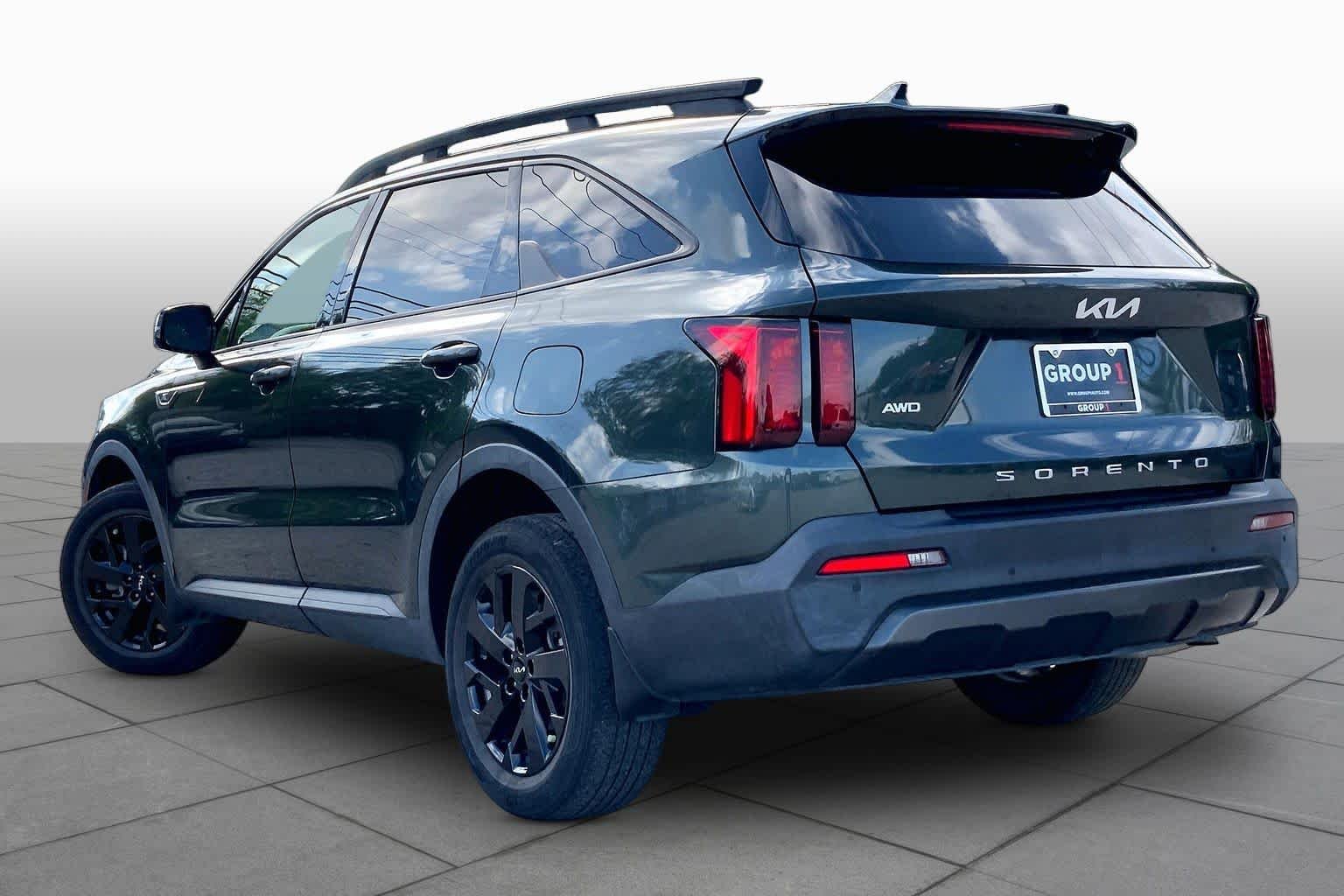 Used 2022 Aruba Green Kia X-Line S image 12