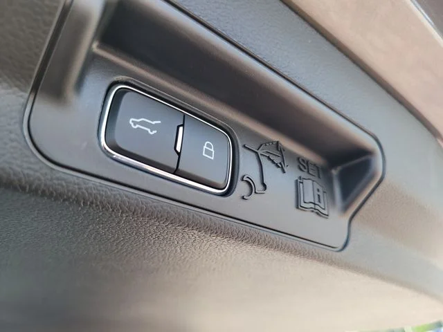 New 2027 Gray Metallic Ford Tremor image 11