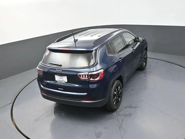 New 2026 Fathom Blue Pearl Coat Jeep Latitude image 17