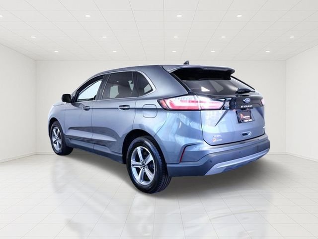 Certified Used 2024 Gray Ford SEL image 4