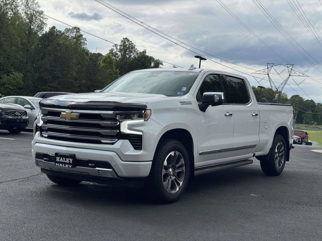 Used 2025 Beige Chevrolet High Country image 25