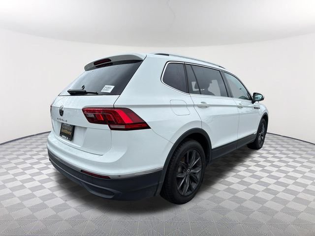 Used 2022 White Volkswagen 2.0T SE image 5