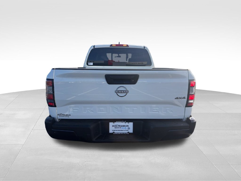 New 2027 White Nissan S image 4