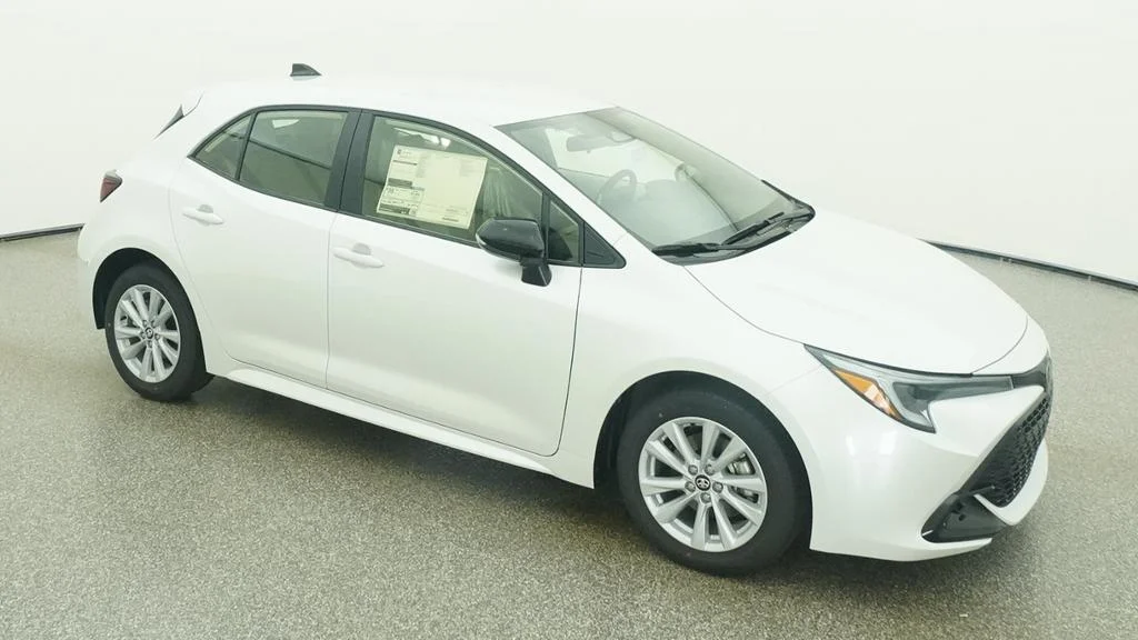 New 2027 Wind Chill Pearl Toyota SE image 12