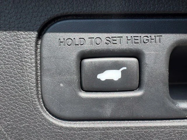 Used 2025 Silver Honda Touring image 8