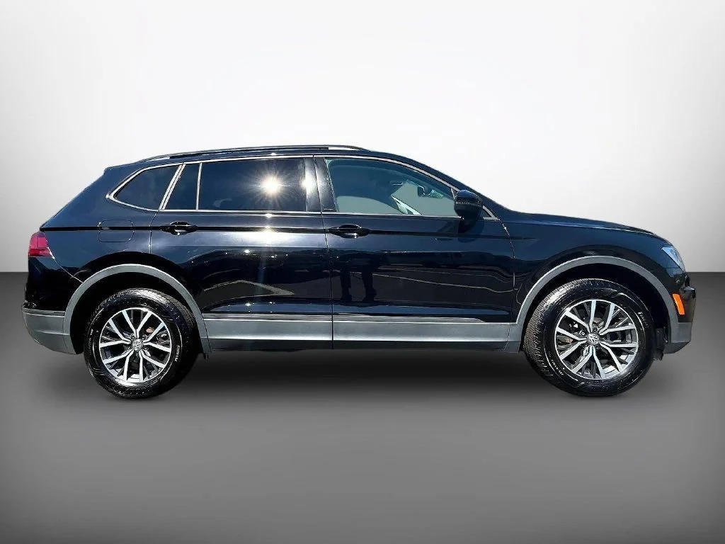 Used 2021 Deep Black Volkswagen 2.0T S image 5