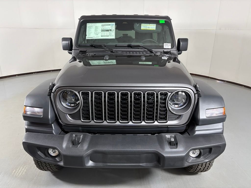 New 2026 Granite Crystal Metallic Clearcoat Jeep Sport S image 3