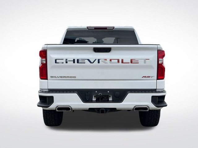 Used 2022 Summit White Chevrolet RST image 28