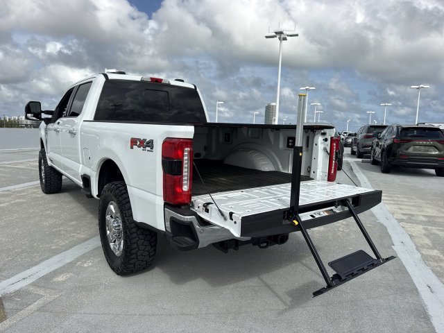 Used 2025 White Ford King Ranch image 25