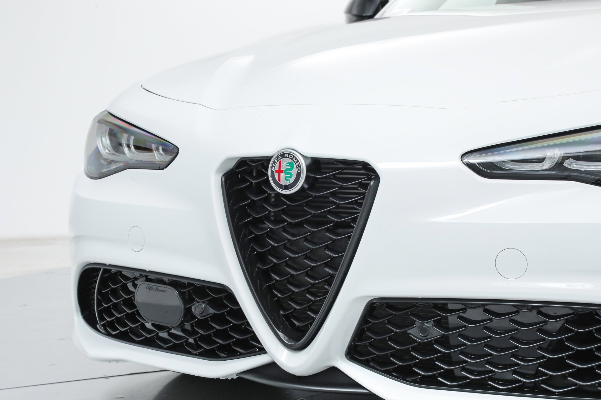 2025 Alfa Romeo Giulia Base - Photo 9