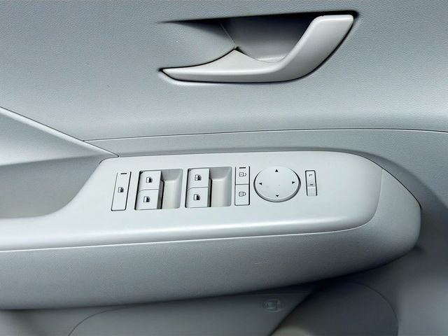 Used 2024 Red Hyundai SEL image 17