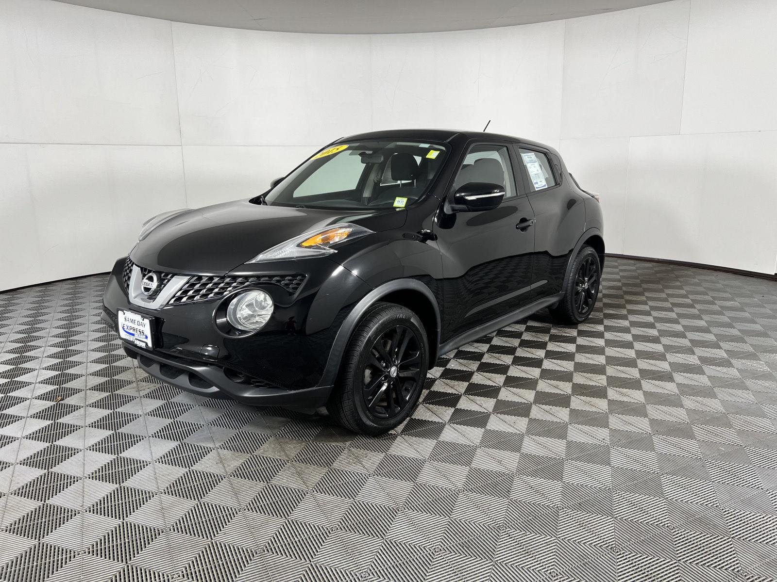 Used 2015 Super Black Nissan S image 18