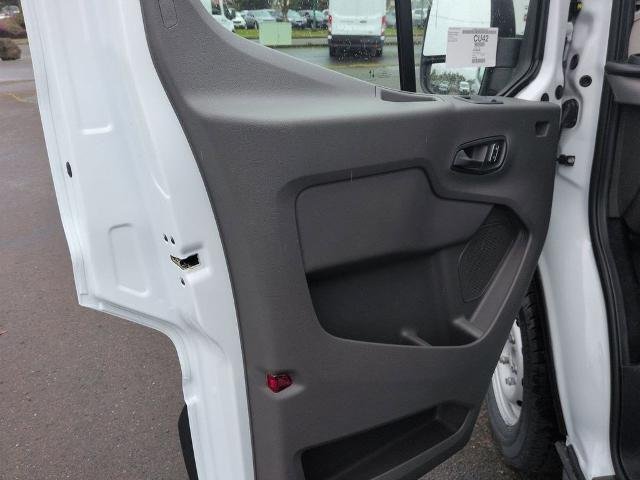 New 2026 Oxford White Ford Cargo Van image 9