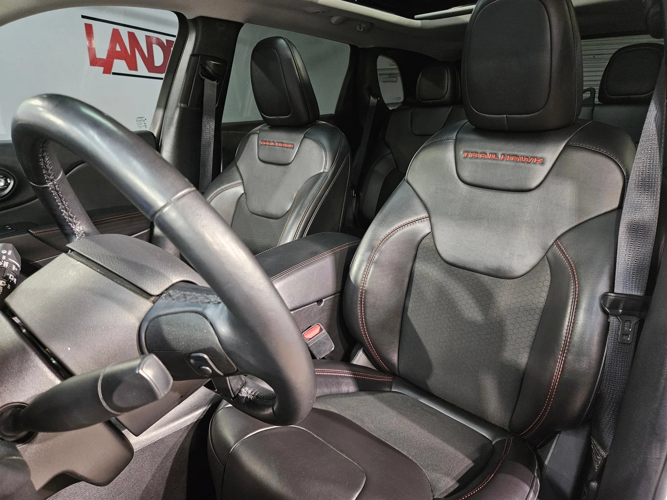Used 2021 Bright White Clearcoat Jeep Trailhawk image 24