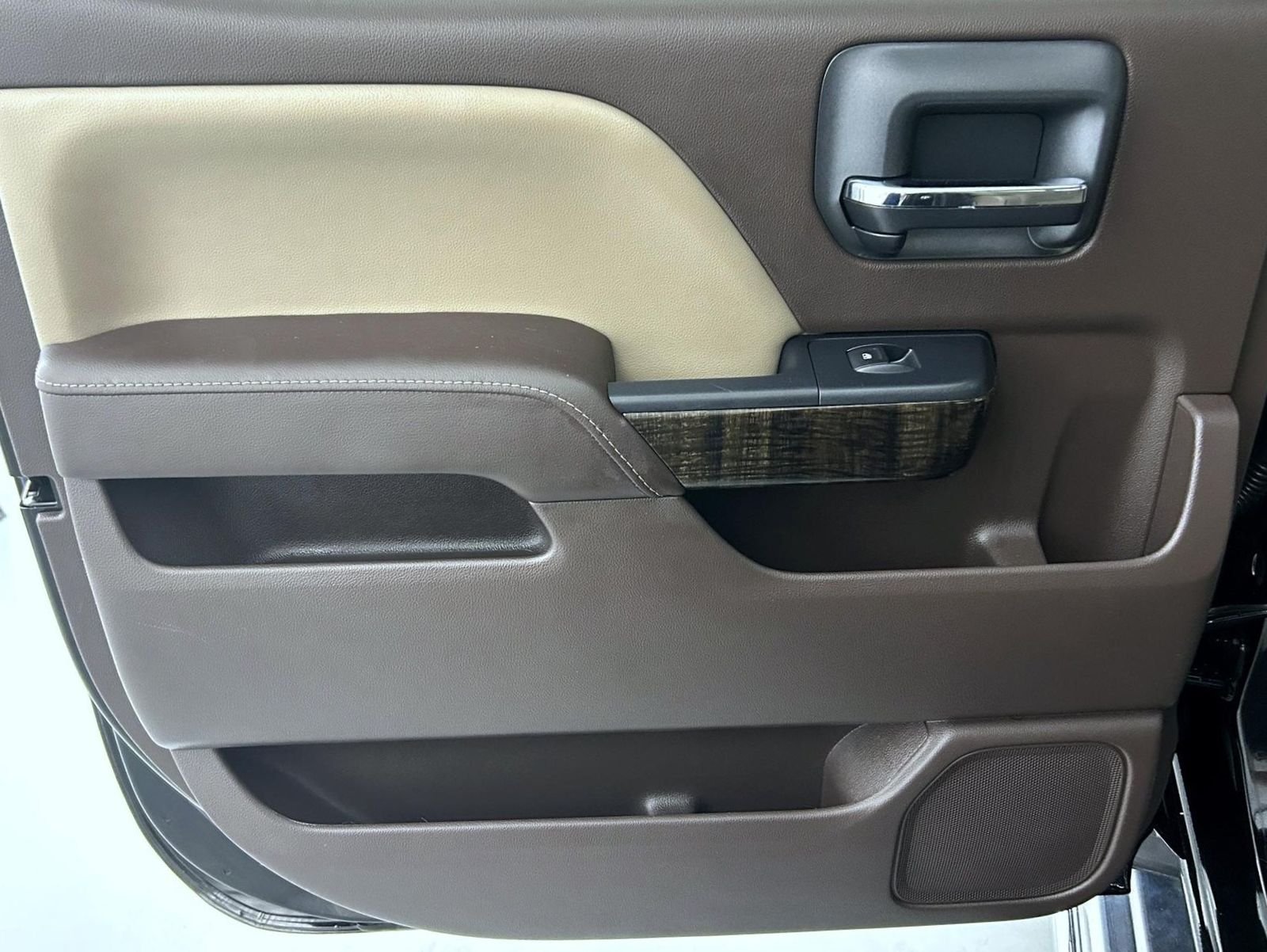 Used 2015 Black GMC Denali image 20